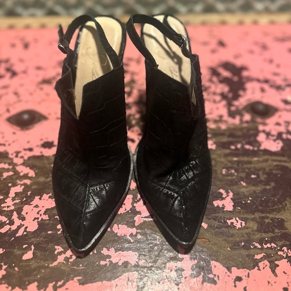 42 GOLD Unique Black heeled mule Women’s Sz 7 - Picture 2 of 9